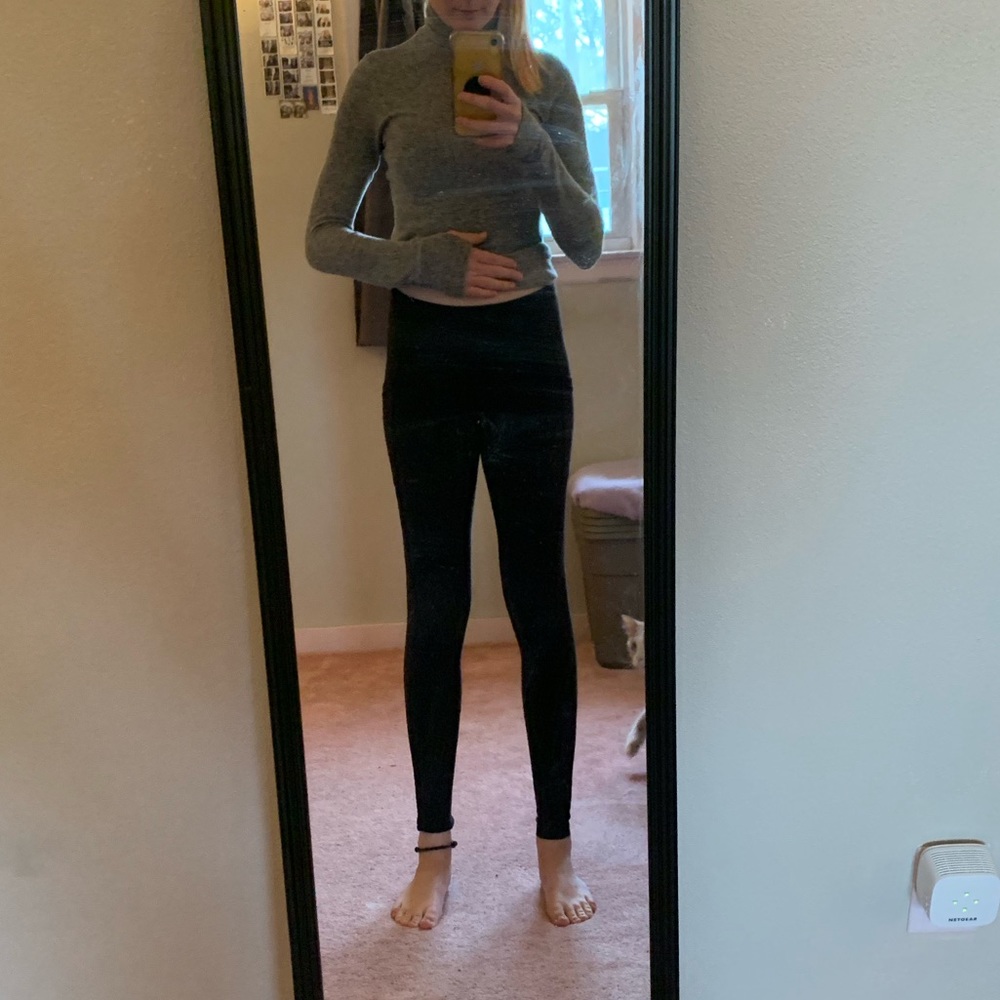 Lucy Black Leggings w/ Pockets